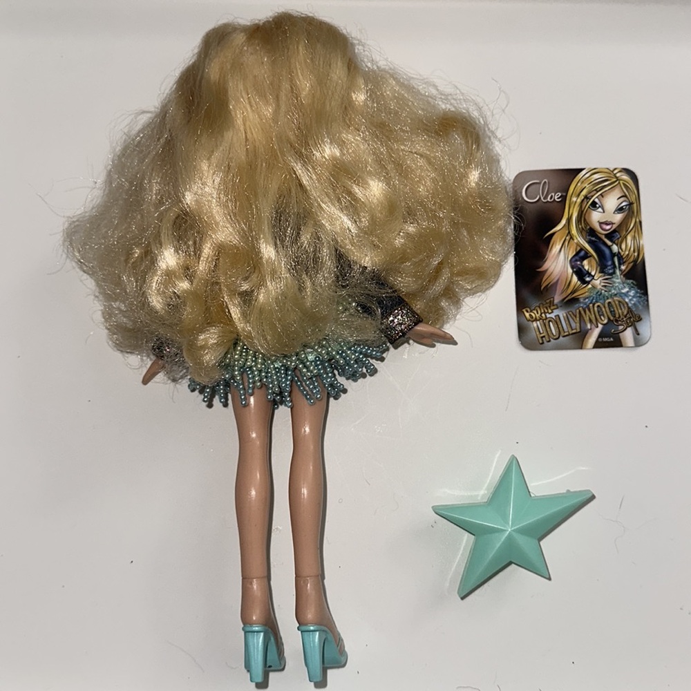 Bratz Cloe Hollywood Style 2005 - Picture 3 of 10
